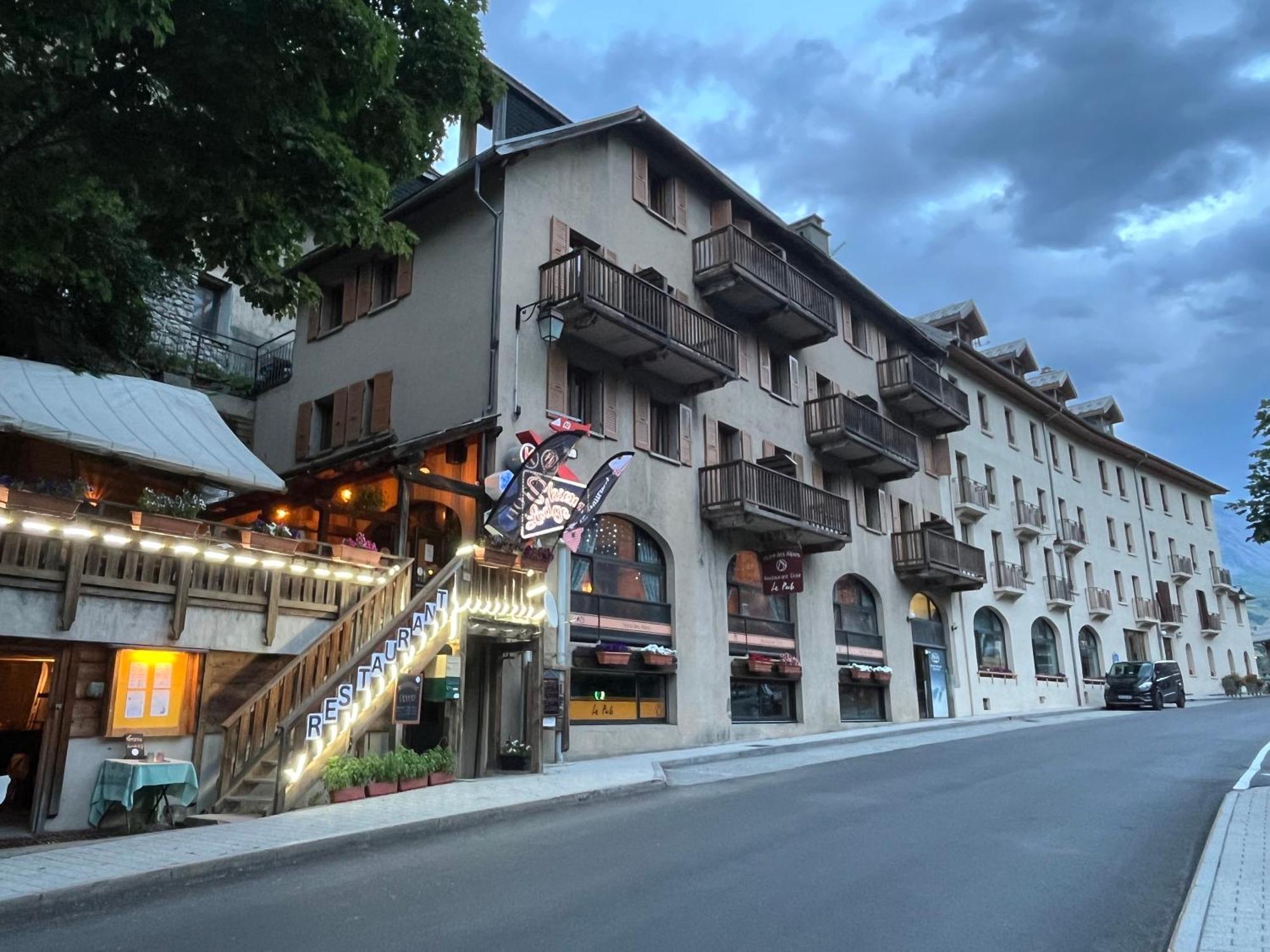 Hotel Des Alpes - Skiers & Bikers Lodge ラ・グラーヴ エクステリア 写真