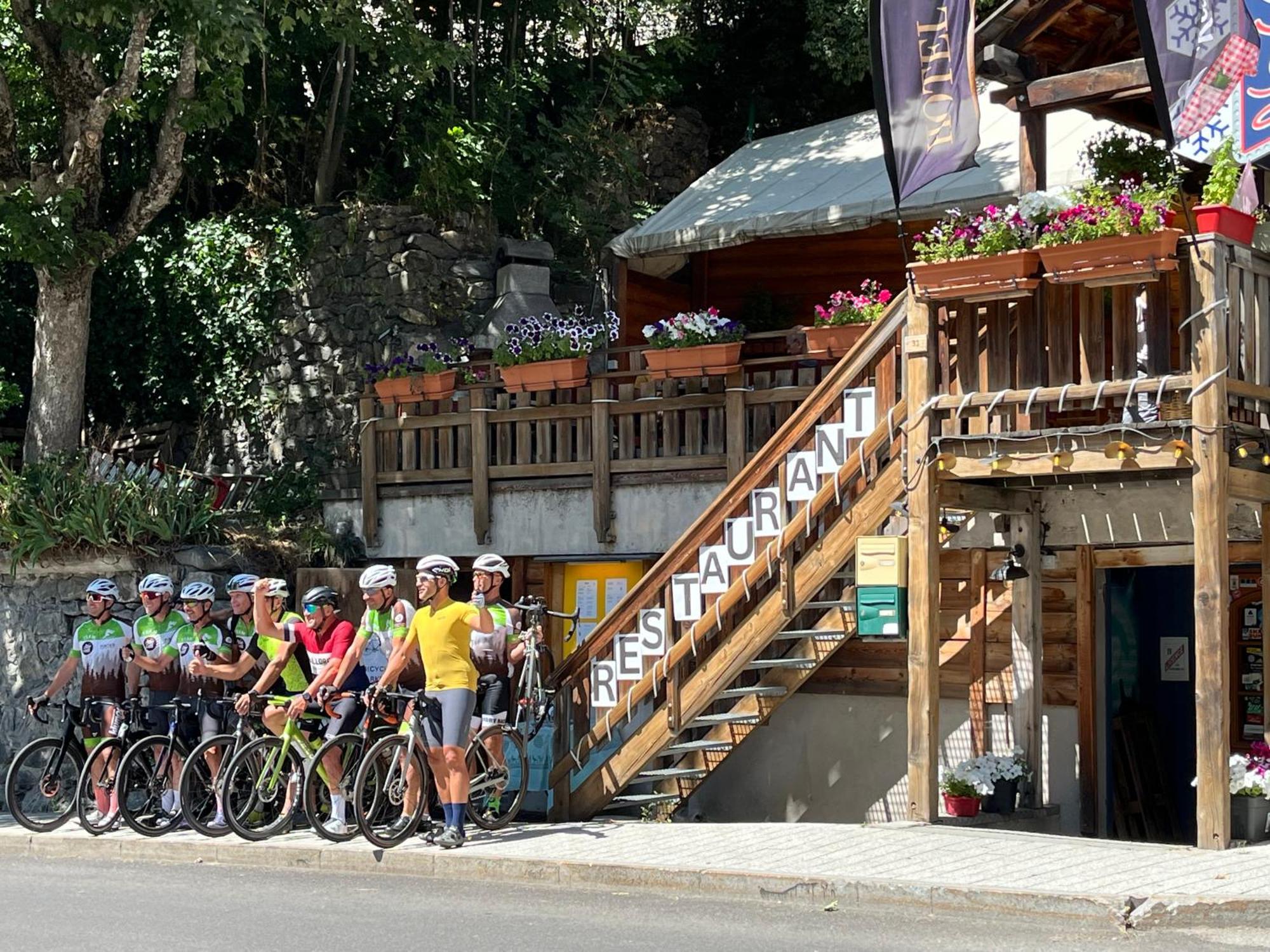 Hotel Des Alpes - Skiers & Bikers Lodge ラ・グラーヴ エクステリア 写真