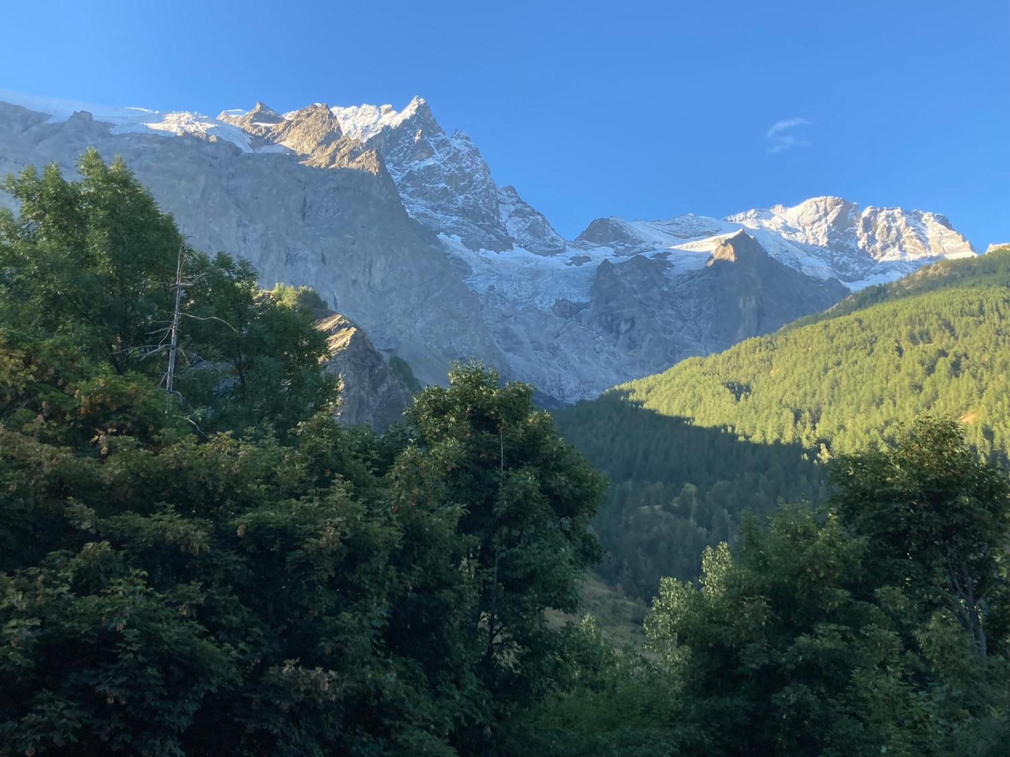 Hotel Des Alpes - Skiers & Bikers Lodge ラ・グラーヴ エクステリア 写真